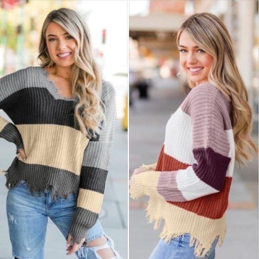 Mauve and White Crew Neck Sweater with Color Block Design